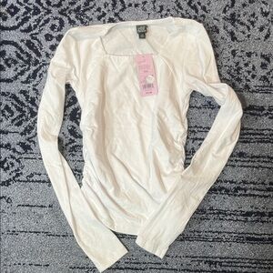 NWT Wild Fable Women’s Elegant White Long Sleeve Top size xxs